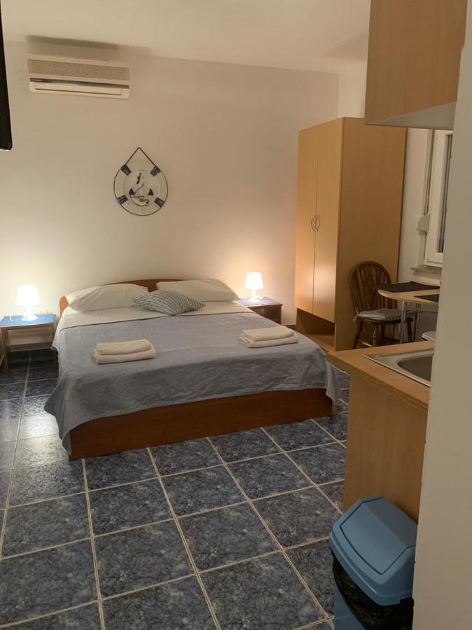Apartmani Antonela Seline Eksteriør bilde